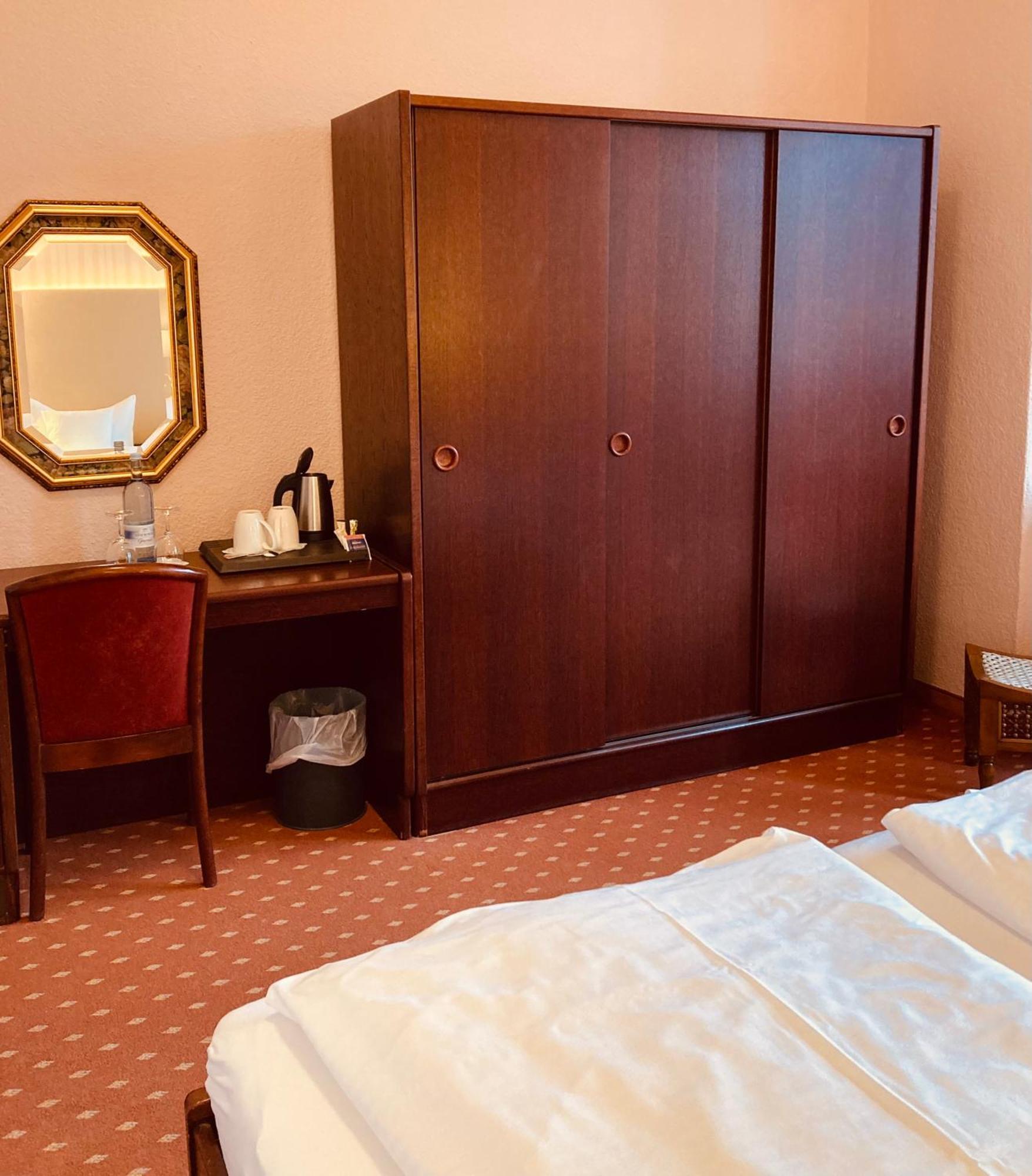 Hotel Germania Херингсдорф Экстерьер фото