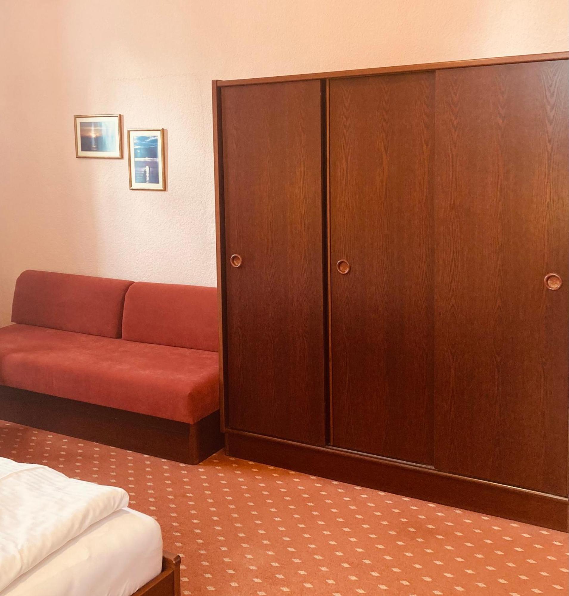 Hotel Germania Херингсдорф Экстерьер фото
