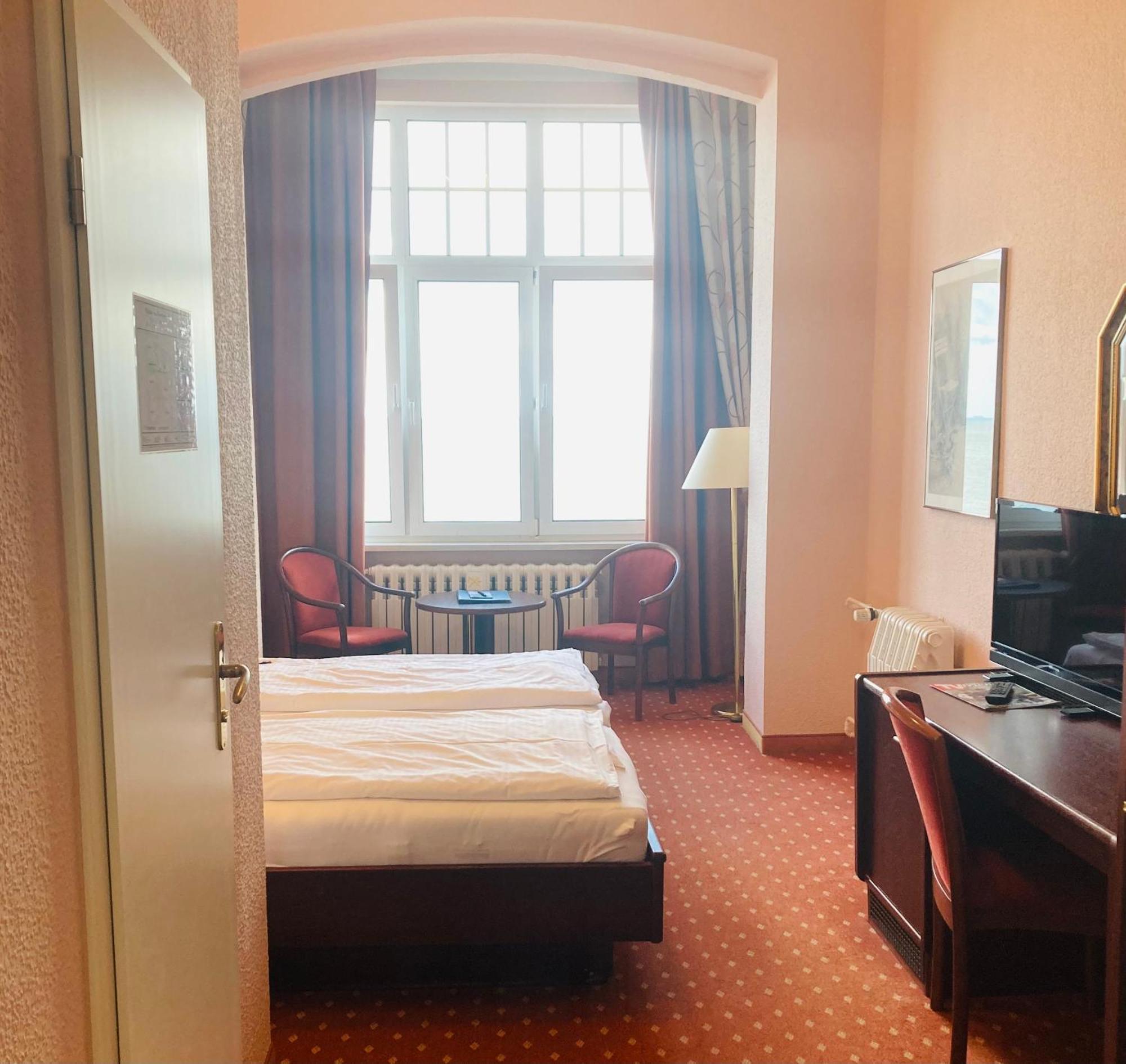 Hotel Germania Херингсдорф Экстерьер фото