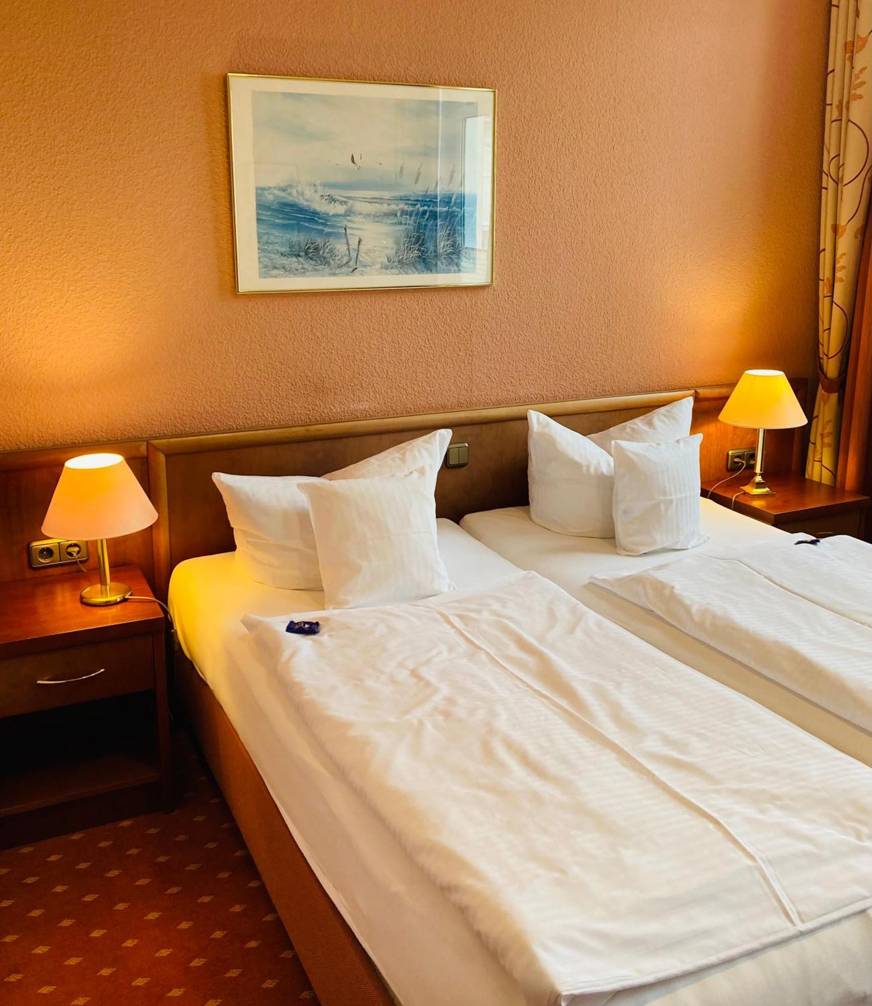 Hotel Germania Херингсдорф Экстерьер фото